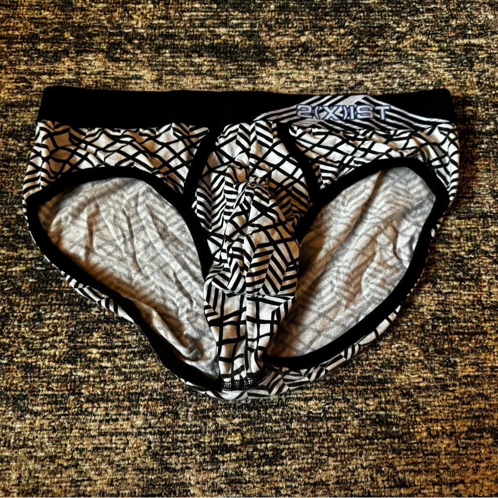 2(X)IST Briefs